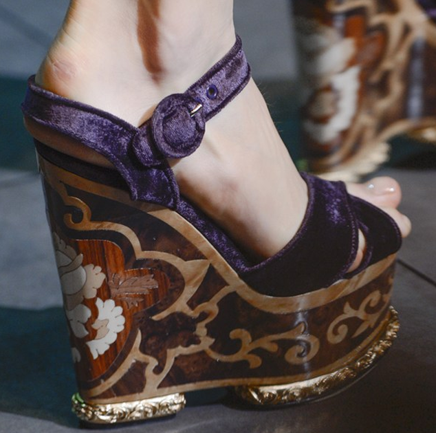 dolce-gabbana-fall-winter-2013-2014_edited-2-e1390079978208